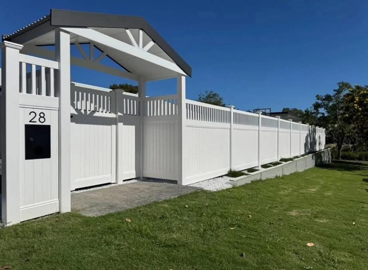 Hamptons Fencing