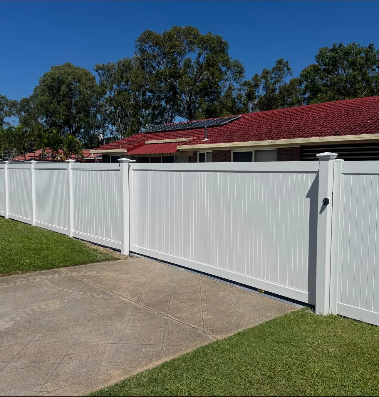 PVC fence installation Palm Beach Gold Coast