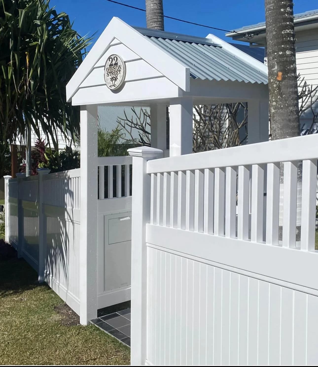 PVC fencing Gold Coast installation