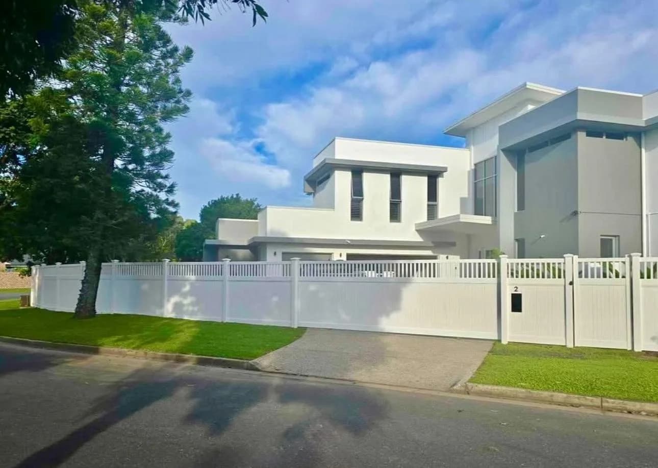Hamptons PVC fence Gold Coast